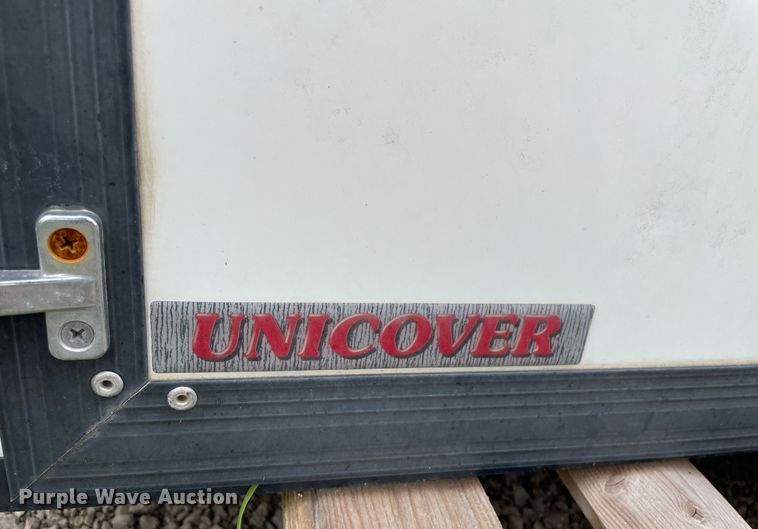 image for item NH9735 Unicover Pro Series  pickup truck topper