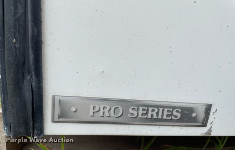 image for item NH9735 Unicover Pro Series  pickup truck topper