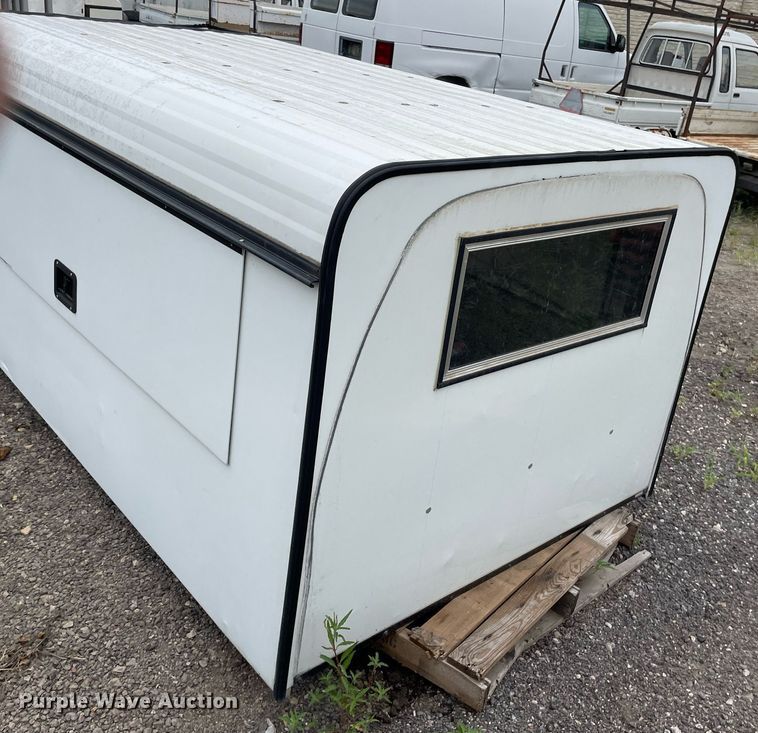 image for item NH9736 Unicover Pro Series  pickup truck topper