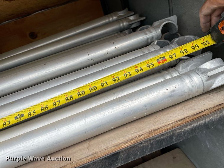 image for item NH9737 Up-Right scaffolding