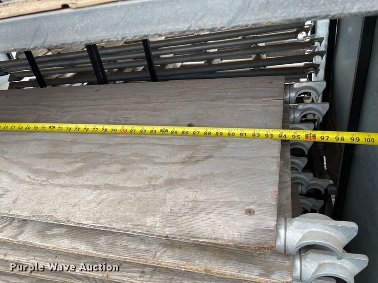 image for item NH9737 Up-Right scaffolding