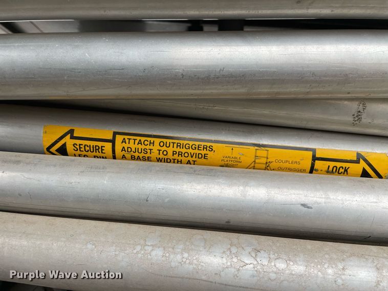 image for item NH9737 Up-Right scaffolding