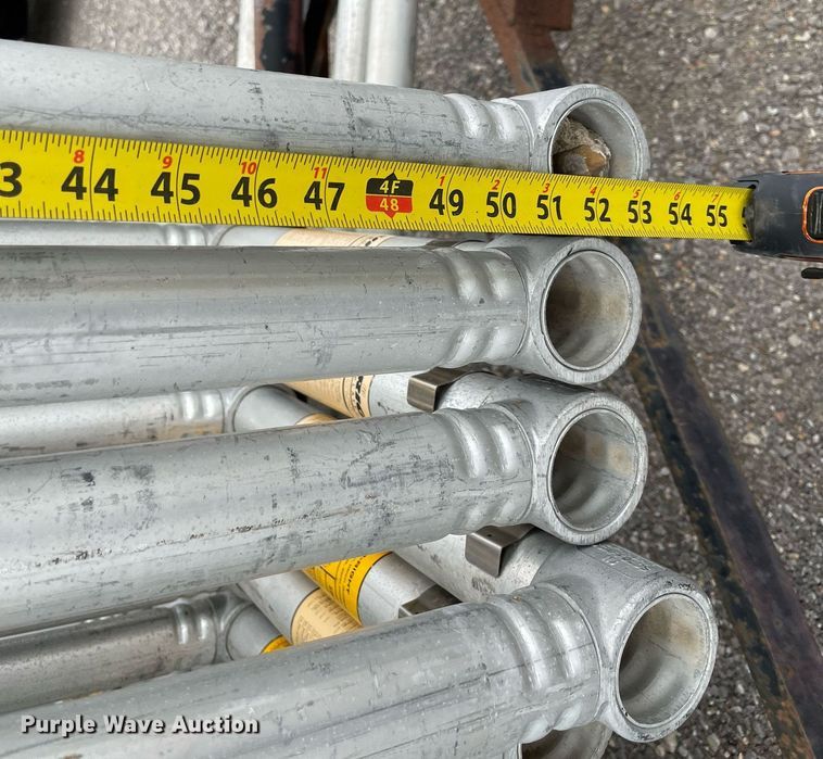image for item NH9737 Up-Right scaffolding
