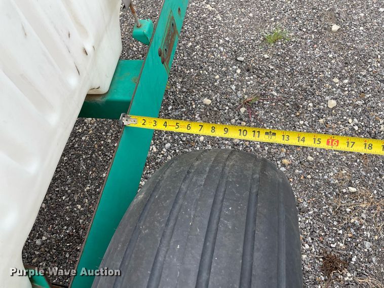 image for item NH9738 Lesco 705308  nurse tank trailer