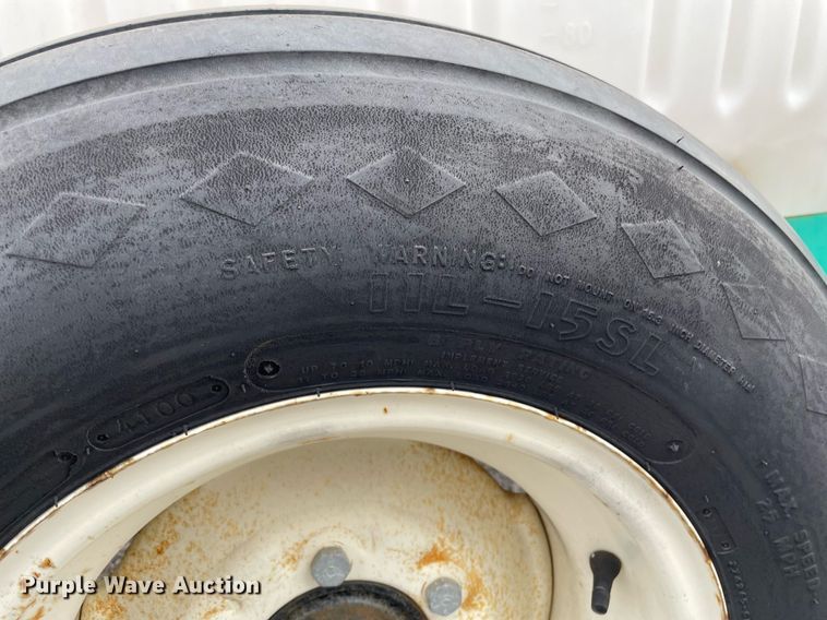 image for item NH9738 Lesco 705308  nurse tank trailer