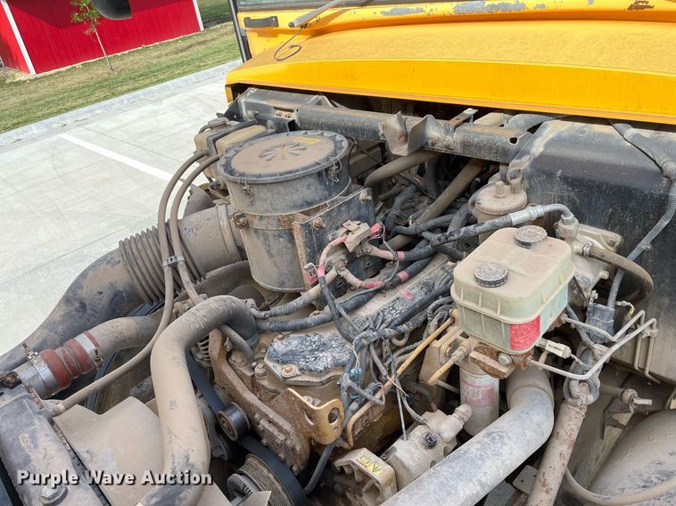 image for item NH9740 2005 Blue Bird  school bus