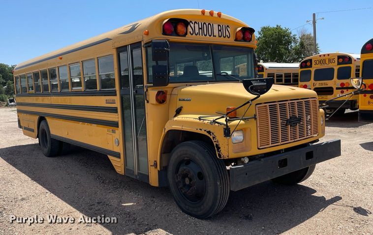 image for item NH9746 2000 Blue Bird  school bus