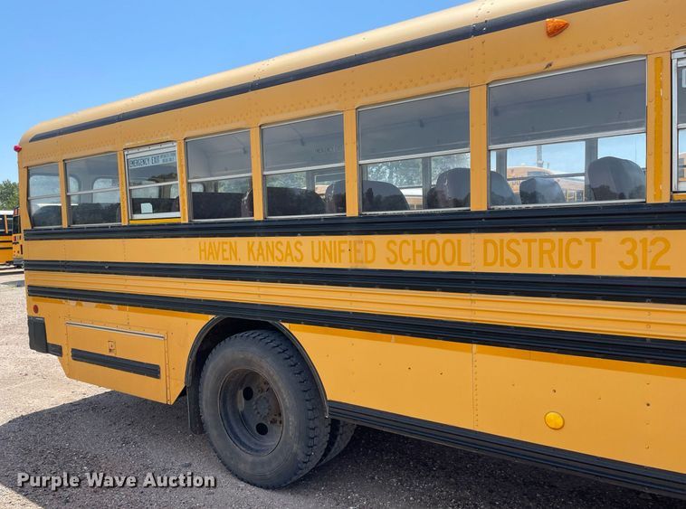 image for item NH9746 2000 Blue Bird  school bus