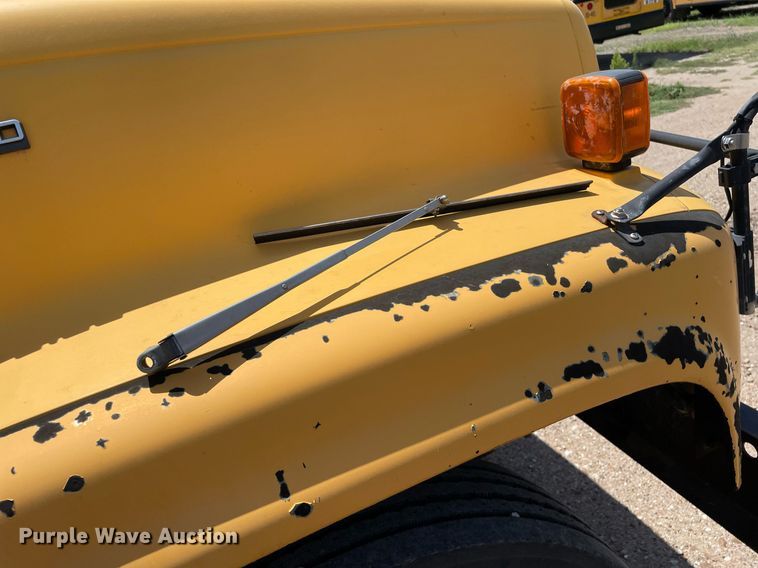 image for item NH9746 2000 Blue Bird  school bus