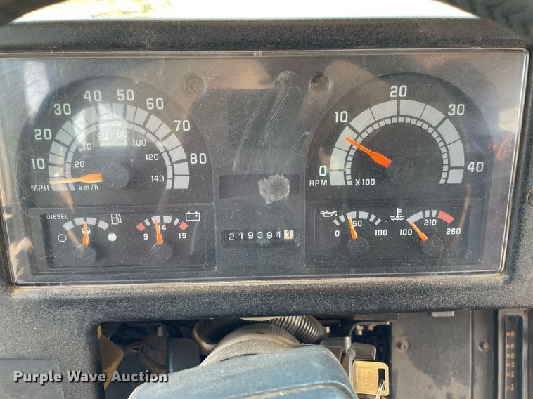 image for item NH9746 2000 Blue Bird  school bus