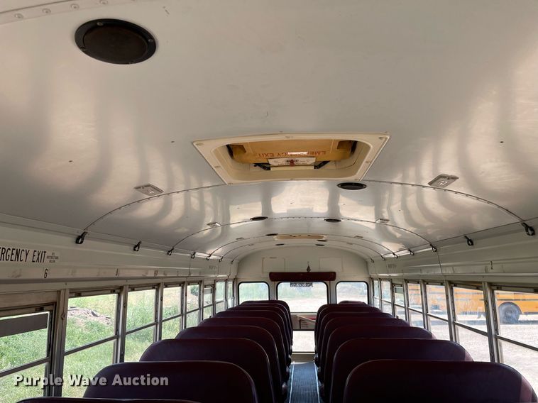 image for item NH9746 2000 Blue Bird  school bus