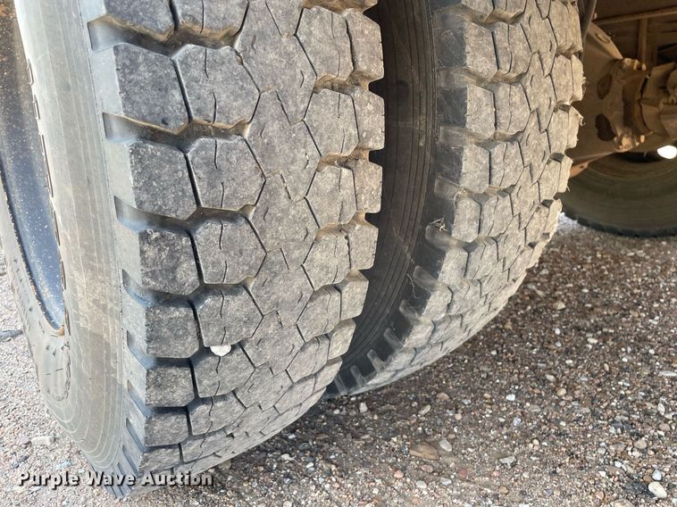 image for item NH9746 2000 Blue Bird  school bus