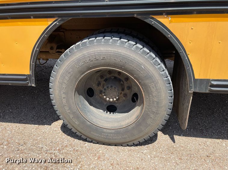 image for item NH9746 2000 Blue Bird  school bus