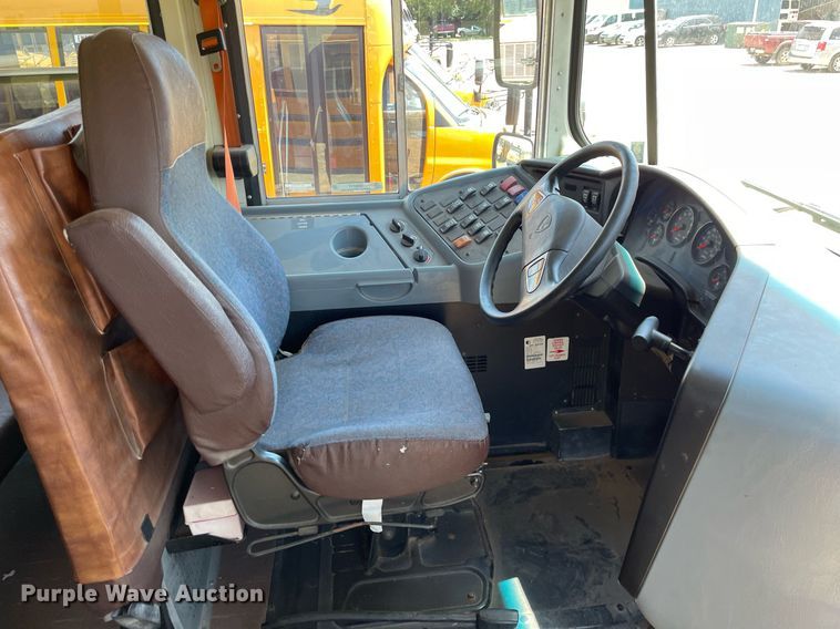 image for item NH9747 2012 IC CE  school bus