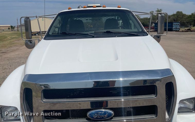 image for item NH9758 2008 Ford F650 Super Duty XL  flatbed truck