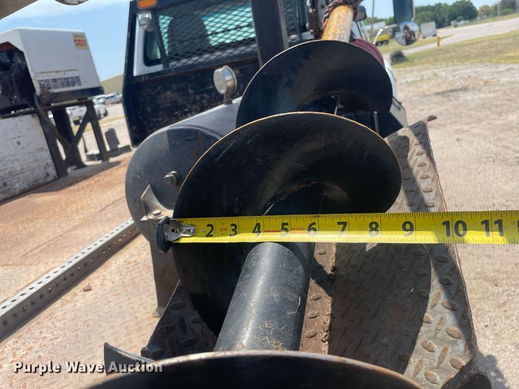 image for item NH9758 2008 Ford F650 Super Duty XL  flatbed truck