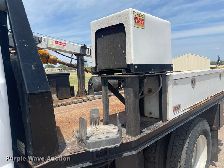 image for item NH9758 2008 Ford F650 Super Duty XL  flatbed truck