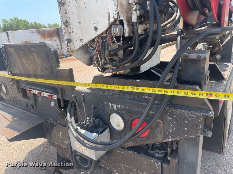 image for item NH9758 2008 Ford F650 Super Duty XL  flatbed truck