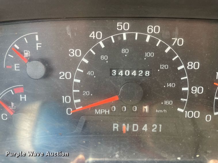 image for item NH9758 2008 Ford F650 Super Duty XL  flatbed truck