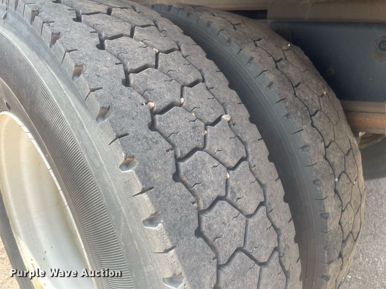 image for item NH9758 2008 Ford F650 Super Duty XL  flatbed truck