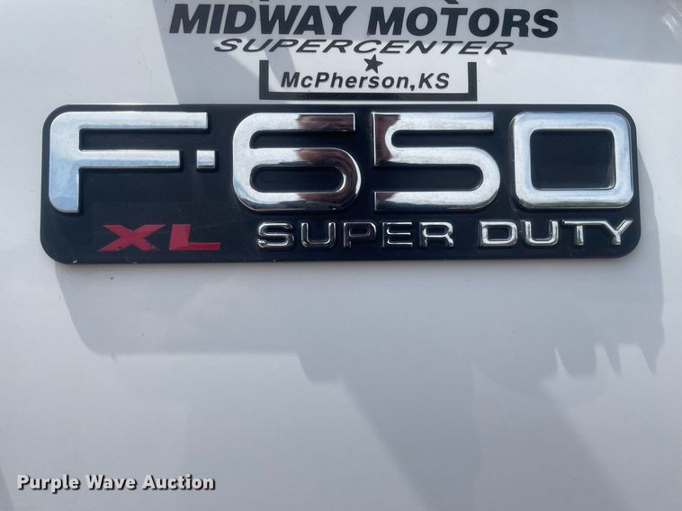 image for item NH9758 2008 Ford F650 Super Duty XL  flatbed truck