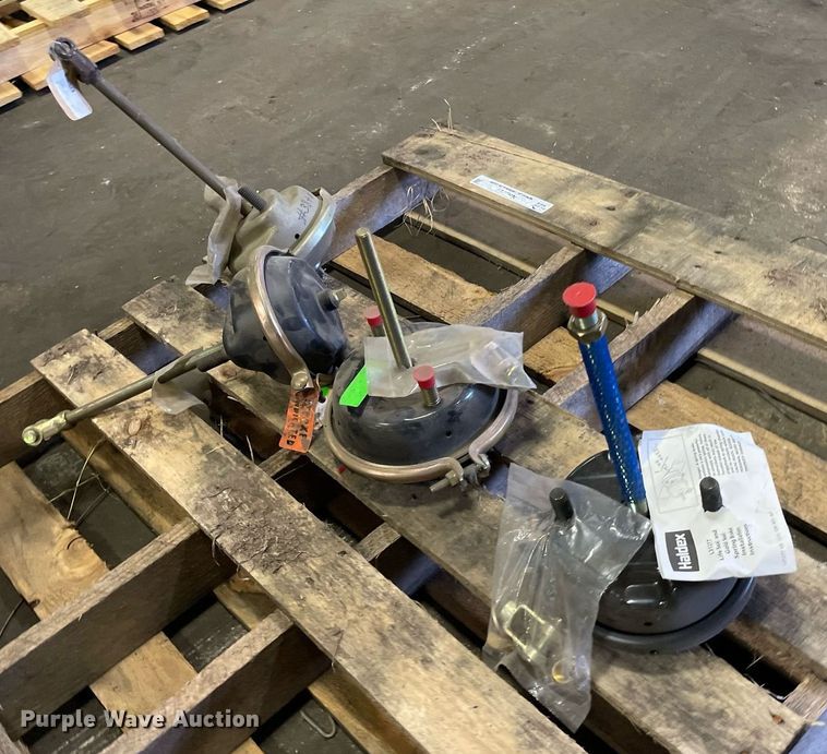 image for item NH9762 (4) air brake pods