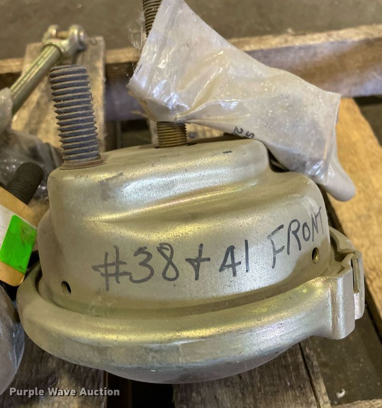 image for item NH9762 (4) air brake pods