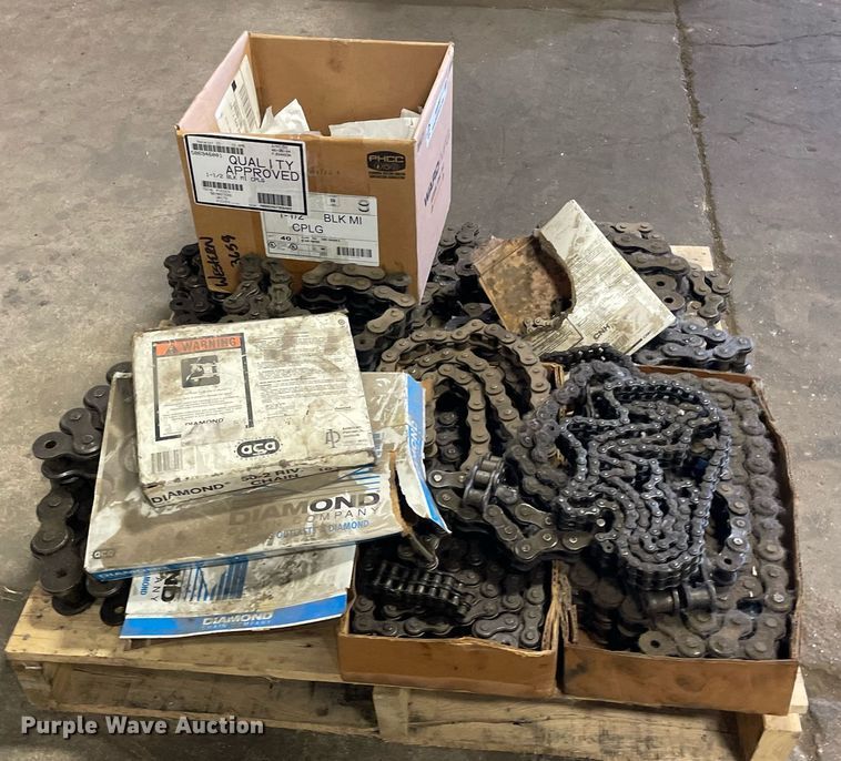 image for item NH9765 Pallet of conveyor chains