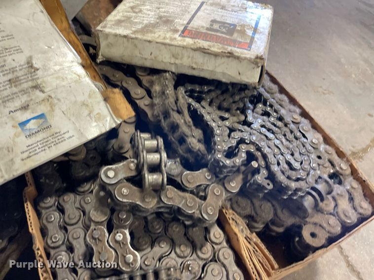 image for item NH9765 Pallet of conveyor chains