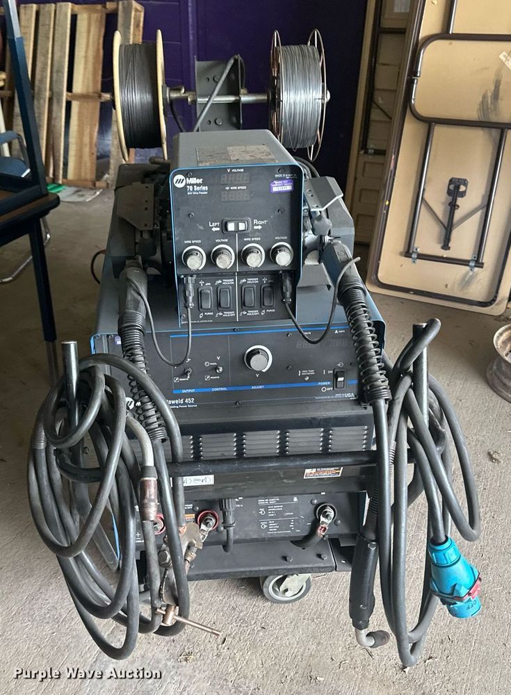 image for item NM9416 Miller Deltaweld 452  welder