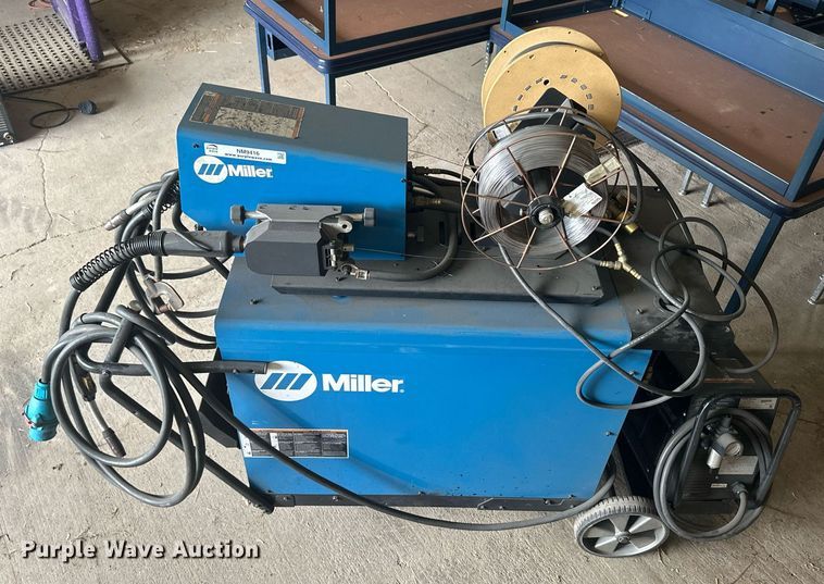 image for item NM9416 Miller Deltaweld 452  welder