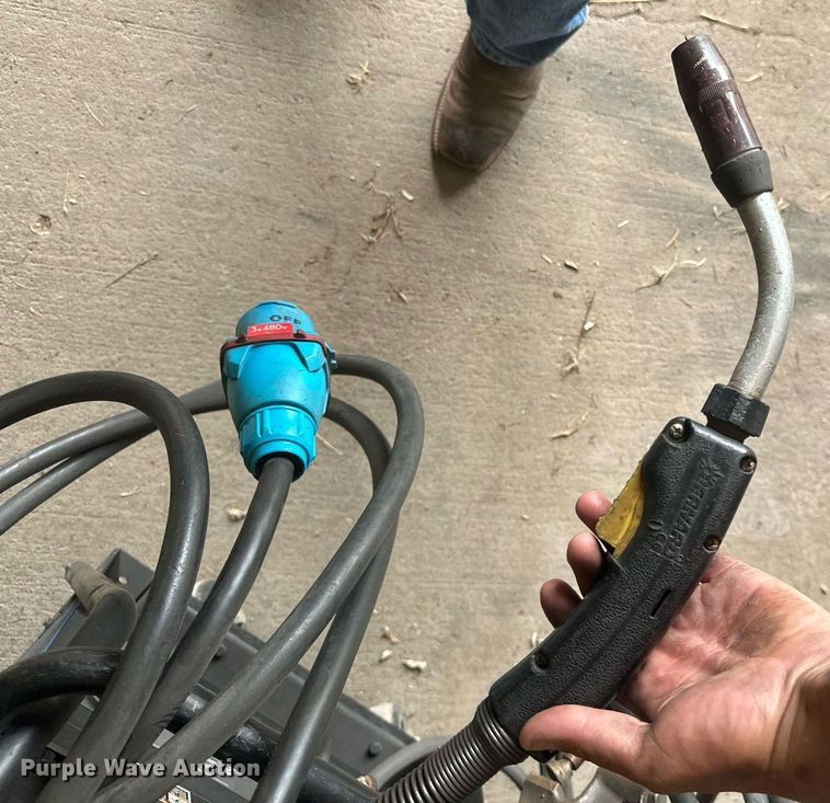 image for item NM9416 Miller Deltaweld 452  welder