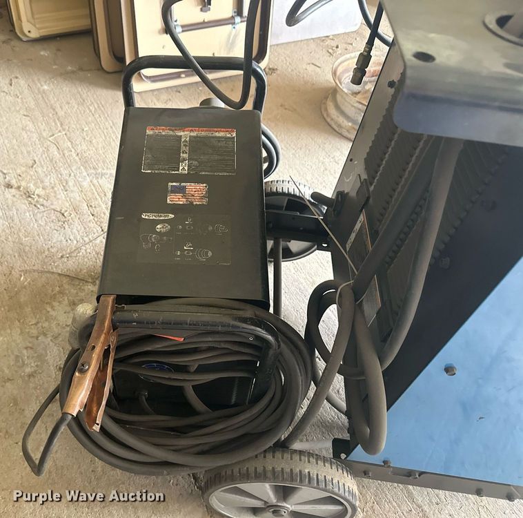 image for item NM9416 Miller Deltaweld 452  welder