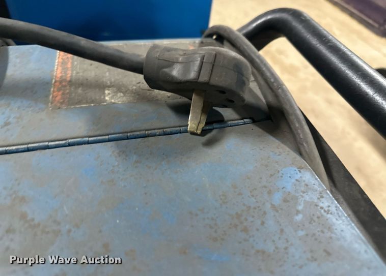 image for item NM9420 (3) welders