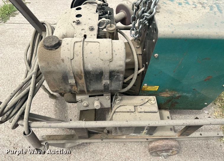 image for item NM9423 Air Products AC180AGEL  welder/generator