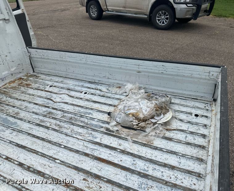 image for item NM9424 2002 Mitsubishi Minicab  mini truck