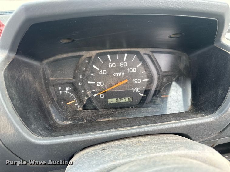 image for item NM9424 2002 Mitsubishi Minicab  mini truck