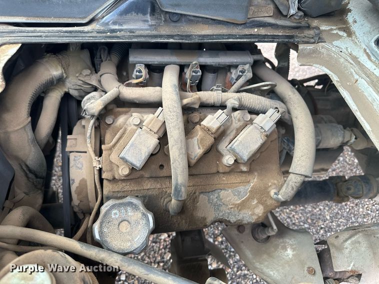 image for item NM9424 2002 Mitsubishi Minicab  mini truck