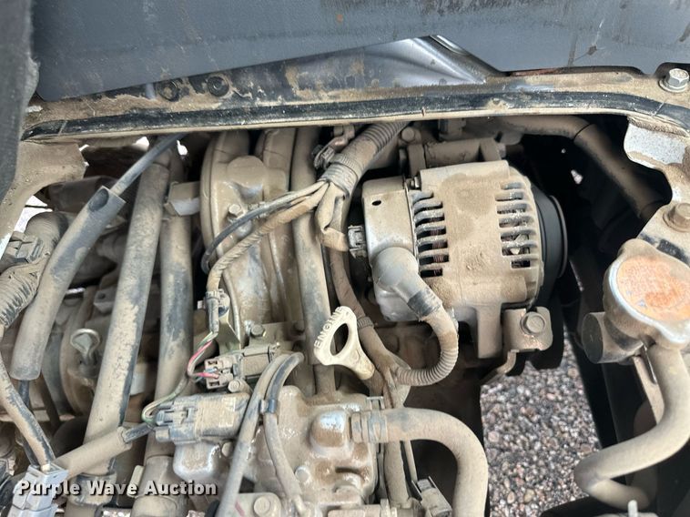 image for item NM9424 2002 Mitsubishi Minicab  mini truck