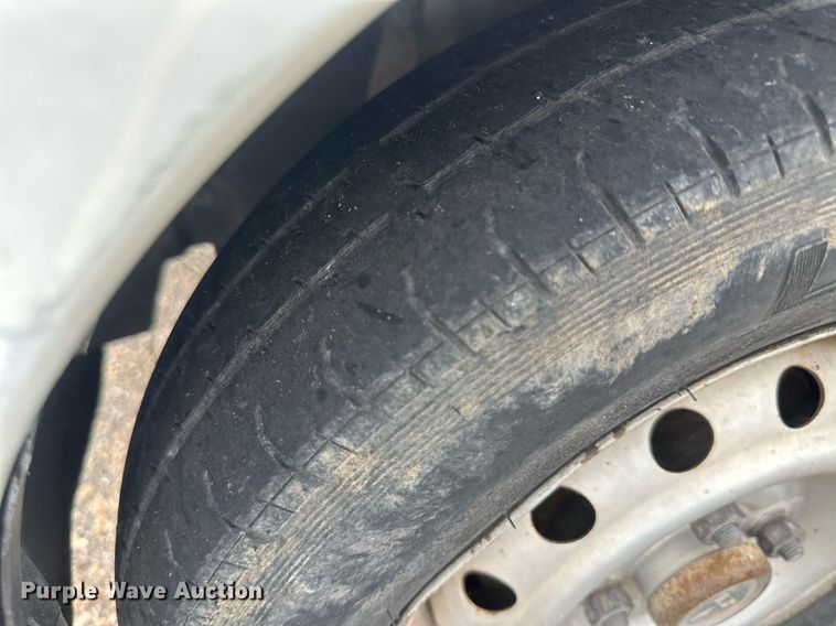 image for item NM9424 2002 Mitsubishi Minicab  mini truck