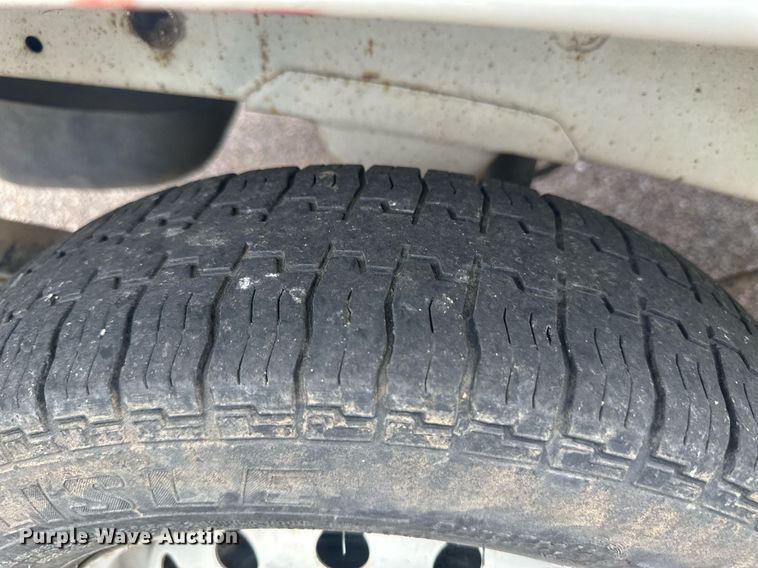 image for item NM9424 2002 Mitsubishi Minicab  mini truck