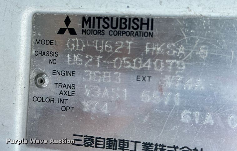image for item NM9424 2002 Mitsubishi Minicab  mini truck