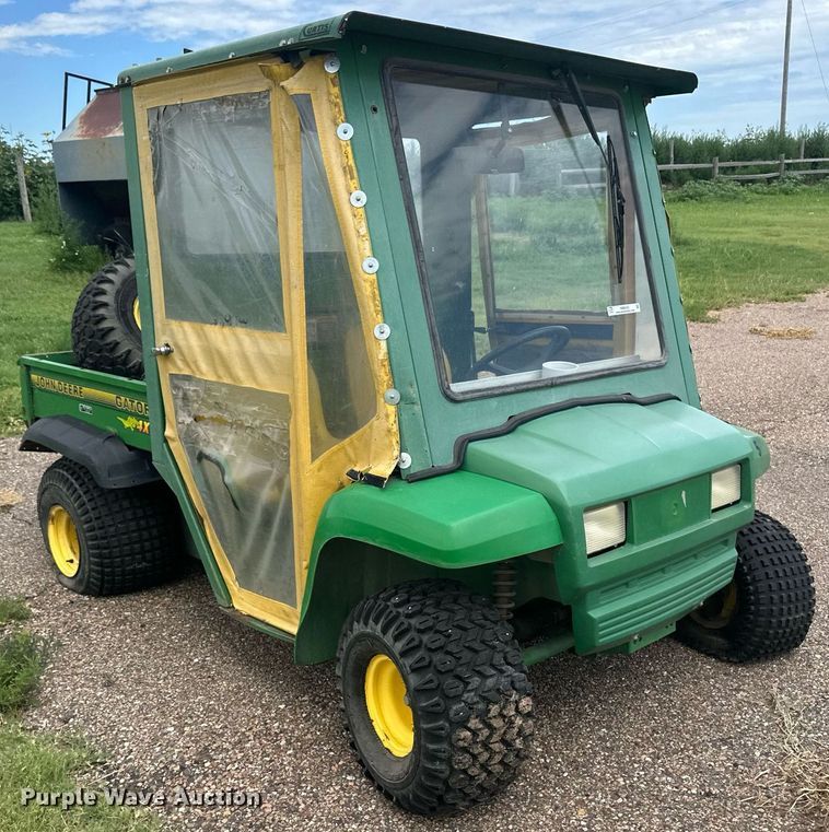 image for item NM9425 2005 John Deere Gator  utility vehicle