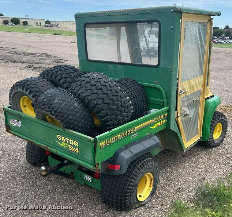 image for item NM9425 2005 John Deere Gator  utility vehicle