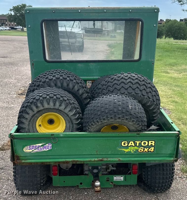 image for item NM9425 2005 John Deere Gator  utility vehicle
