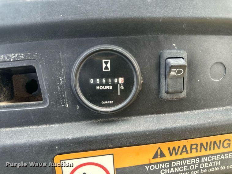 image for item NM9425 2005 John Deere Gator  utility vehicle