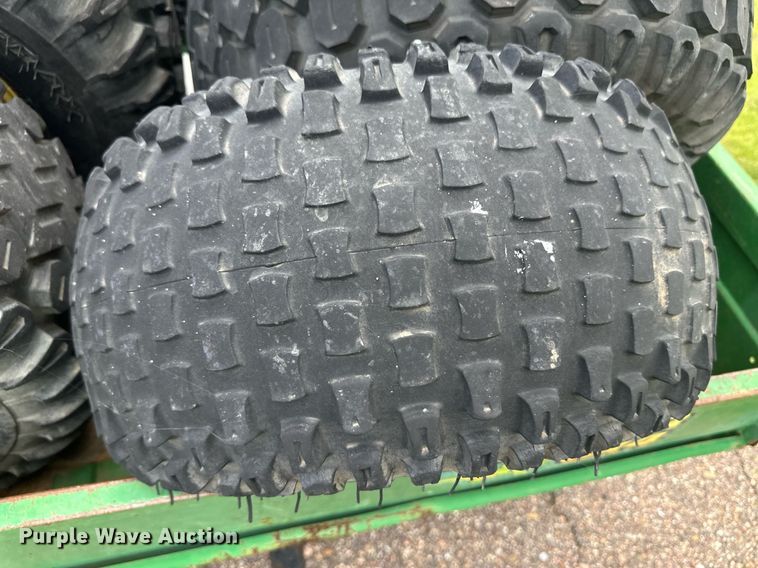 image for item NM9425 2005 John Deere Gator  utility vehicle