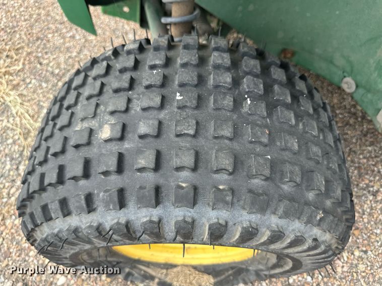 image for item NM9425 2005 John Deere Gator  utility vehicle