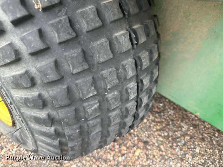 image for item NM9425 2005 John Deere Gator  utility vehicle