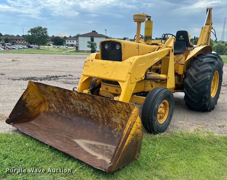 image for item NM9426 John Deere  backhoe